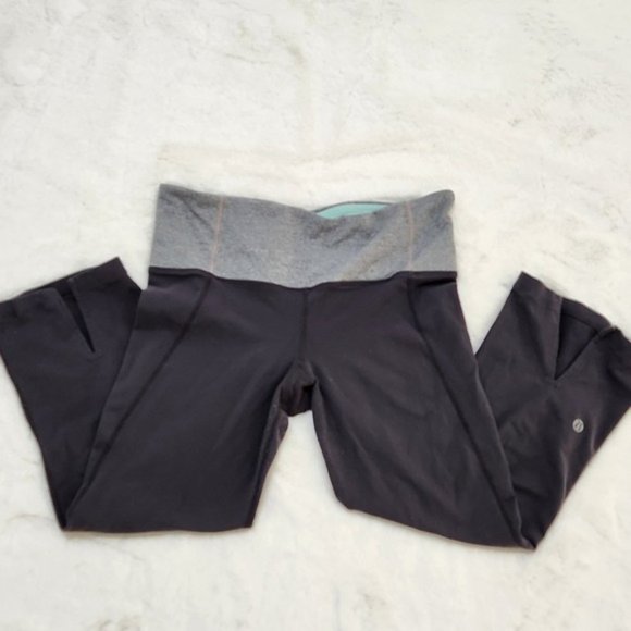 Lululemon Women's Gather And Crow Crop size 6 - Picture 7 of 15